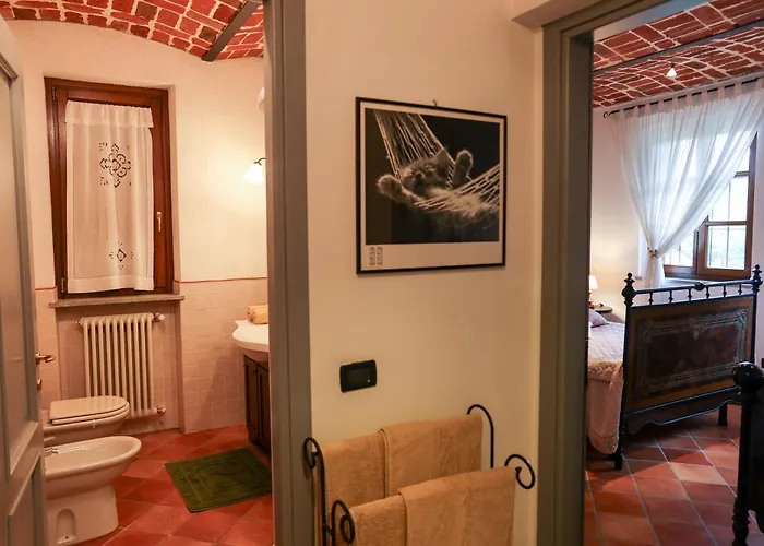 Apartament La Tana Del Tasso - Authentic Monferrato House - Ac, Wifi, Garden, Bbq CastellʼAlfero