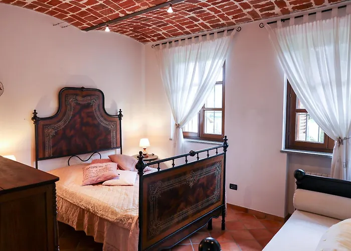 Casa Per 6 Con Ac Nel Del Monferrato, Giardino E Barbecue CastellʼAlfero