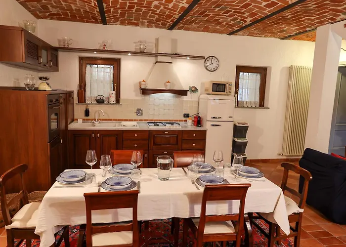 Apartament La Tana Del Tasso - Authentic Monferrato House - Ac, Wifi, Garden, Bbq CastellʼAlfero